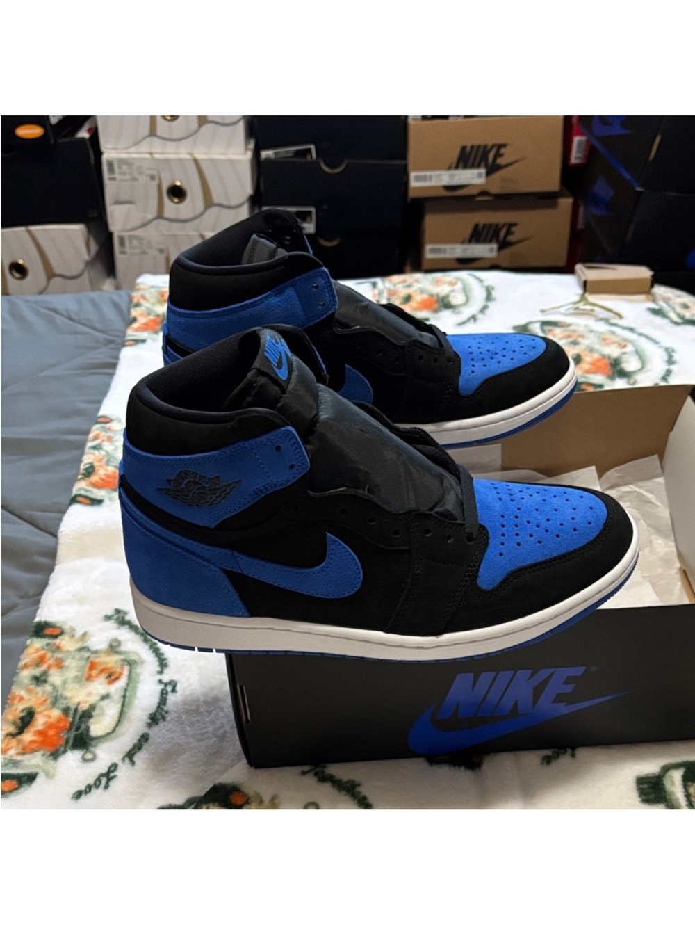 Nike High-Top Sneakers in Black and Royal Blue - Picture 2 of 6